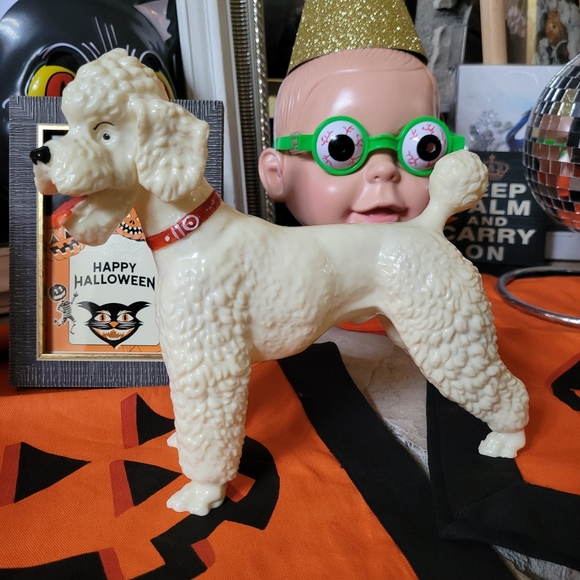 Breyer Poodle Dog ~ Vintage 1950s-60s ~ Regal ~ Molded Plastic ~ Adorable! - Picture 9 of 16